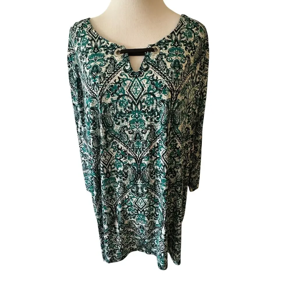 Catherines Keyhole Tunic Womens Size 1X Green Paisley Relaxed Flowy Top